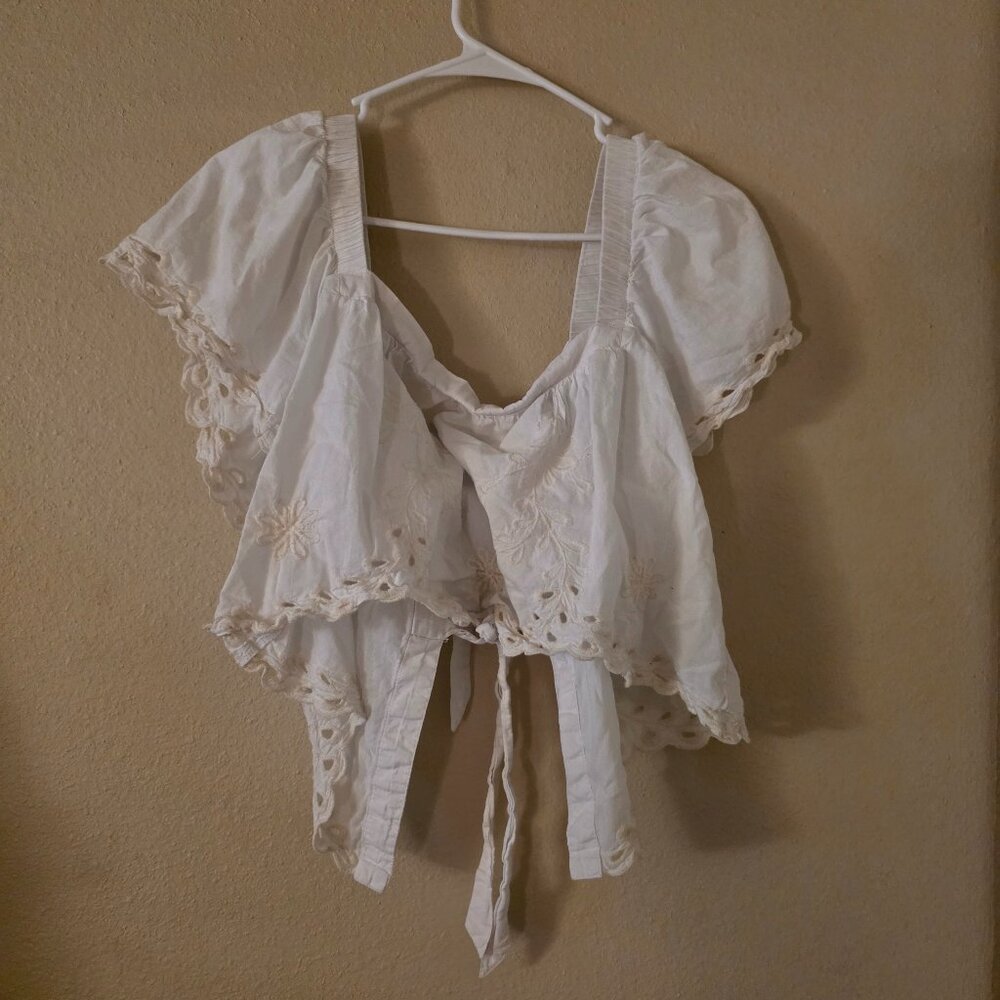 American Eagle Size Large White Eyelet Top - Picture 2 of 8